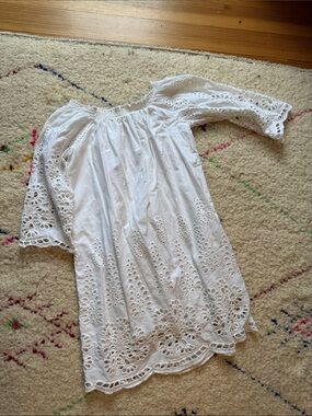 Halabaloo White Eyelet Off-Shoulder Tunic Dress